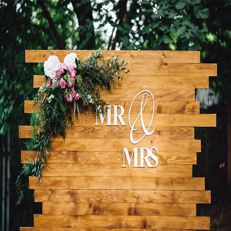 Pillow_Cover_Backdrops_Mr._And_Mrs._Wood_and_flowers-pob-backdrops