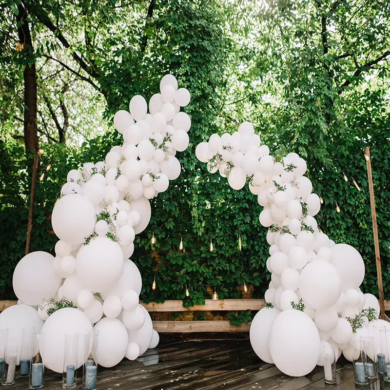 Pillow_Cover_Backdrops_White_Balloon_Arch-pob-backdrops
