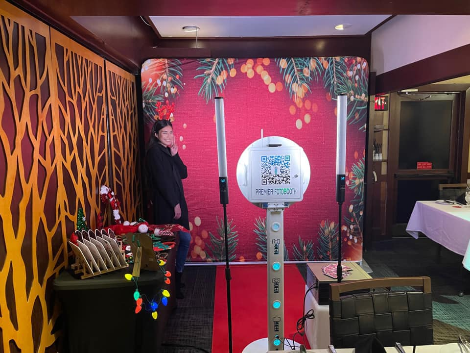 4 Pillow Cover Frame Oversized Base and 4 Double Sided Backdrops (Any 8 Designs)